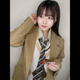 FC2 PPV 4639573　【50%OFFは期間限定】まるでトップアイドル…夢のような18才に中出し。