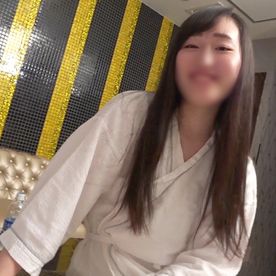 FC2 PPV 4820448　【中出し】不動産営業で成績TOPの”まゆかさん” フェラで射精寸前まで攻める一方、膣イキ続きの”ざぁこなおまんこ”