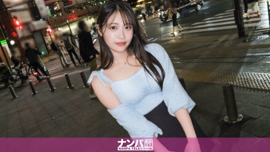 「マジ軟派、初撮。 2146 『ワタシ、駅のホームで濃厚フェラチオしたことあるんです・・・』じゃあホテルで再現してもらいましょー！！激ムチムチスケベボディのえまちゃん！！突然の罰ゲームフェラチオにも即対応！じゅぽじゅぽぺろぺろ・・・肉棒を喉奥まで迎え入れ、玉を舐めながら極速手コキガトリング！！お返しにえまちゃんの全身をぺろぺろ「あっ、そこ弱いからだめ・・・っ！」クンニの応酬で激イキ！！おマ●コがジンジンして我慢できなくなったえまちゃん「駅でフェラしたとき物足りなかったの・・・入れて・・・？」もちろん入れさせていただきまーす！！爆尻が爆揺れ！あの頃のエッチな思い出の上書きセックスマジ最高！！」